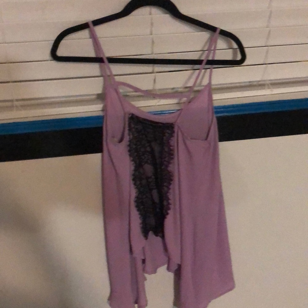 Beautiful Soft Tank - Picture 2 of 6